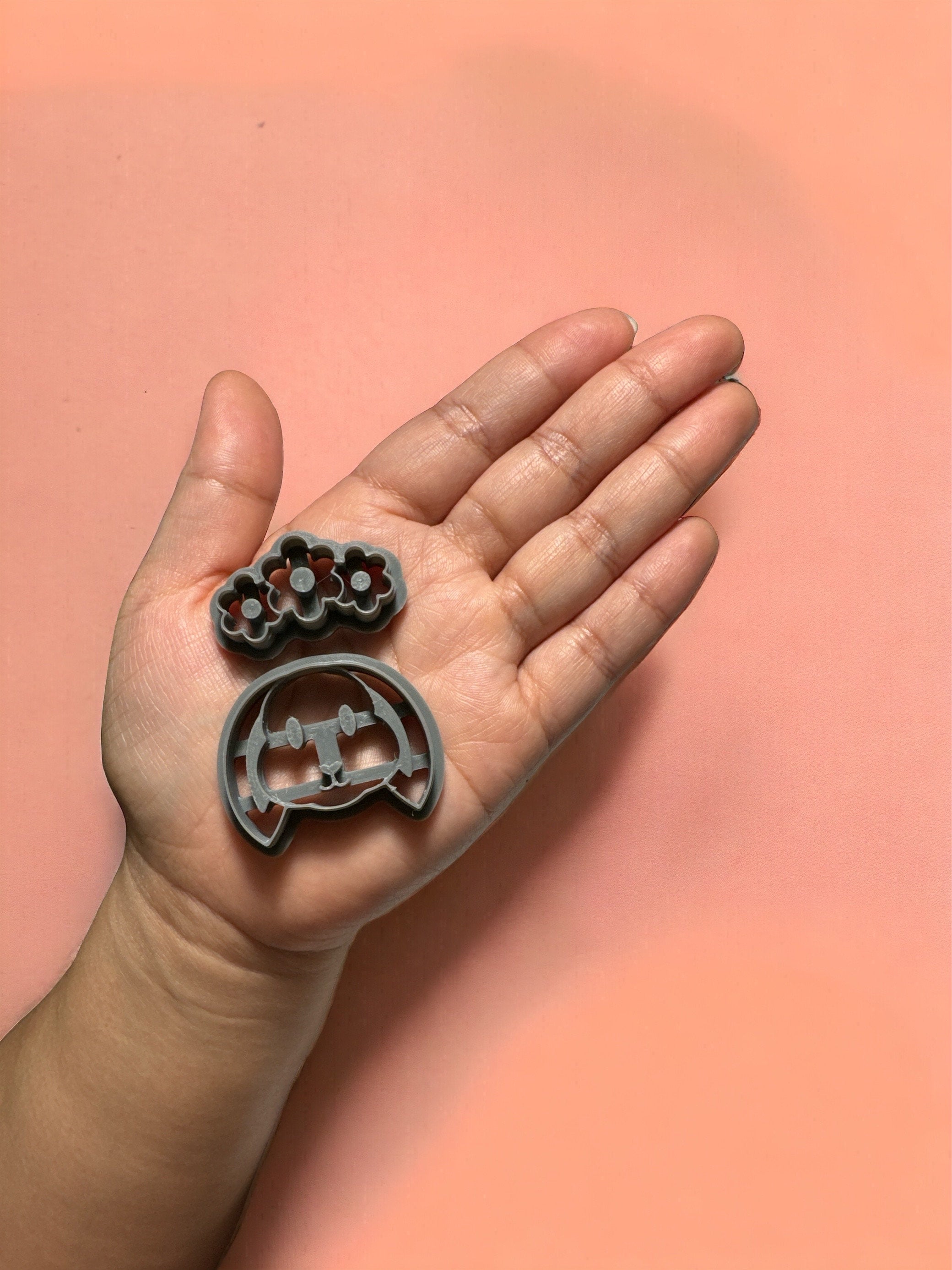 Easter Bunny Polymer Clay Cutter: Wreath Design