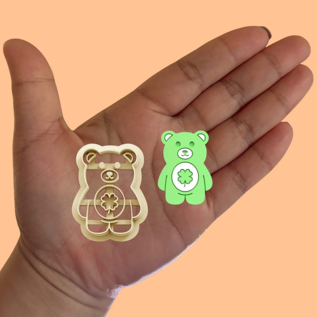 Lucky Bear Clay Cutter: Shamrock St. Patrick's Day