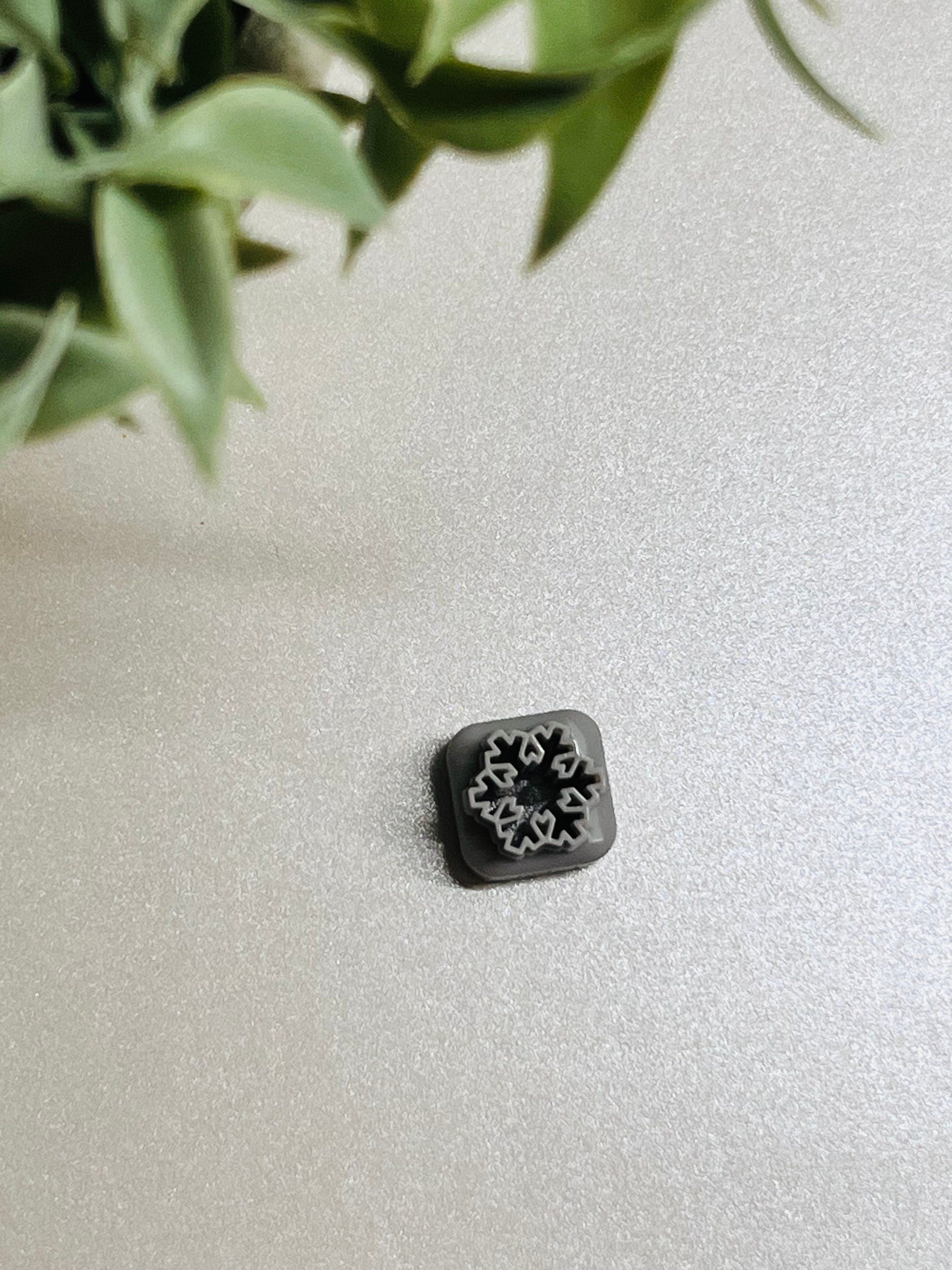 Snowflake Clay Cutter: Stud Size Polymer Clay Tool