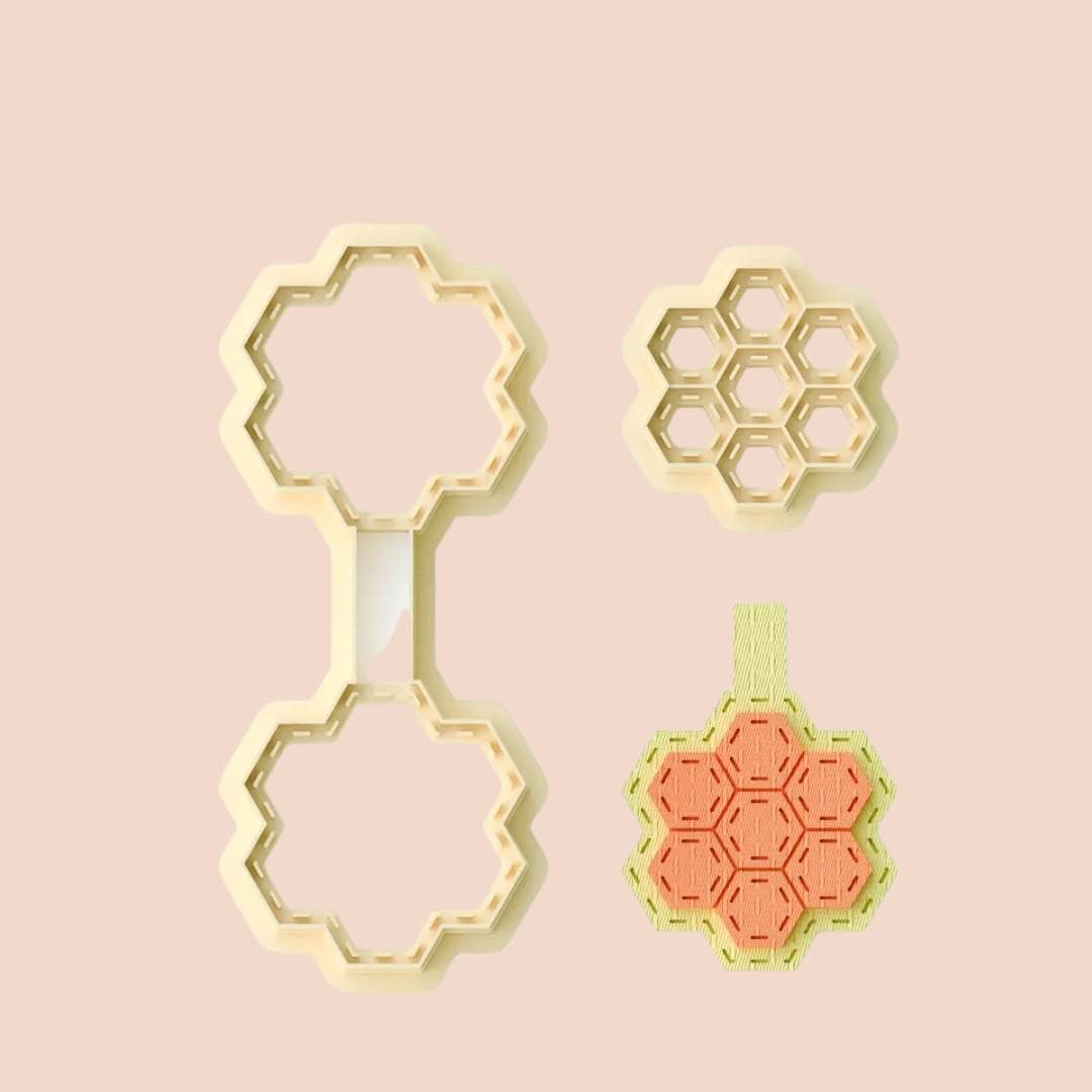 Honeycomb Keychain Clay Cutter: Stitch Keychain Cutters