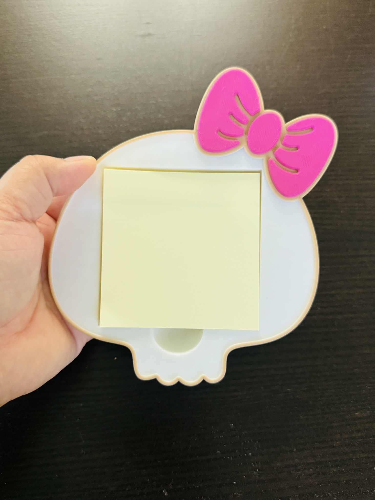 Skull Bow Sticky Note Holder 3d printed no resin added