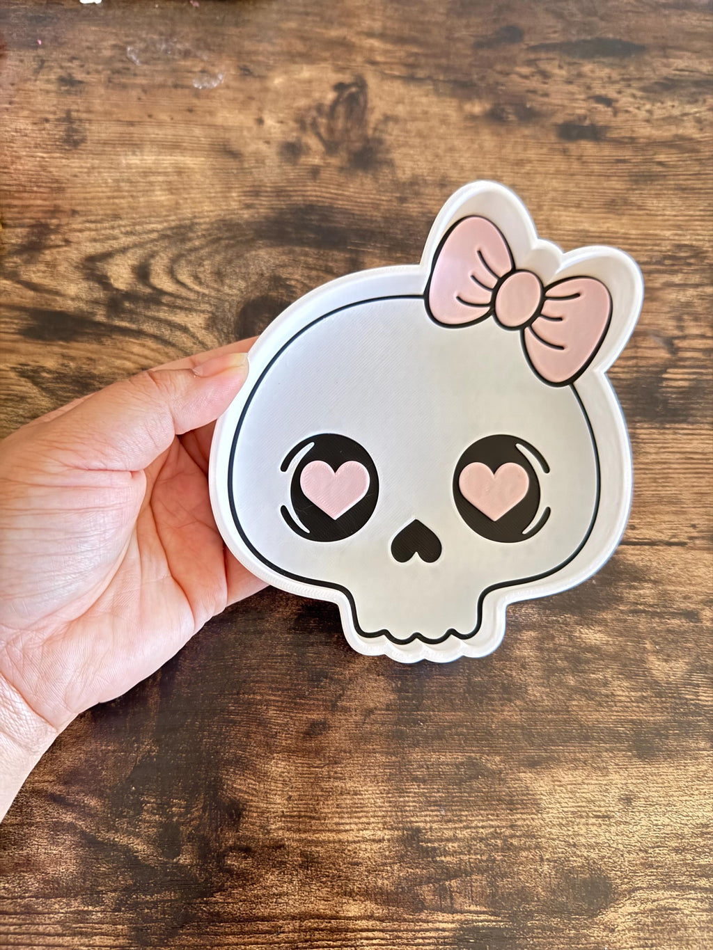 Skull with bow trinket tray 3d printed PLA