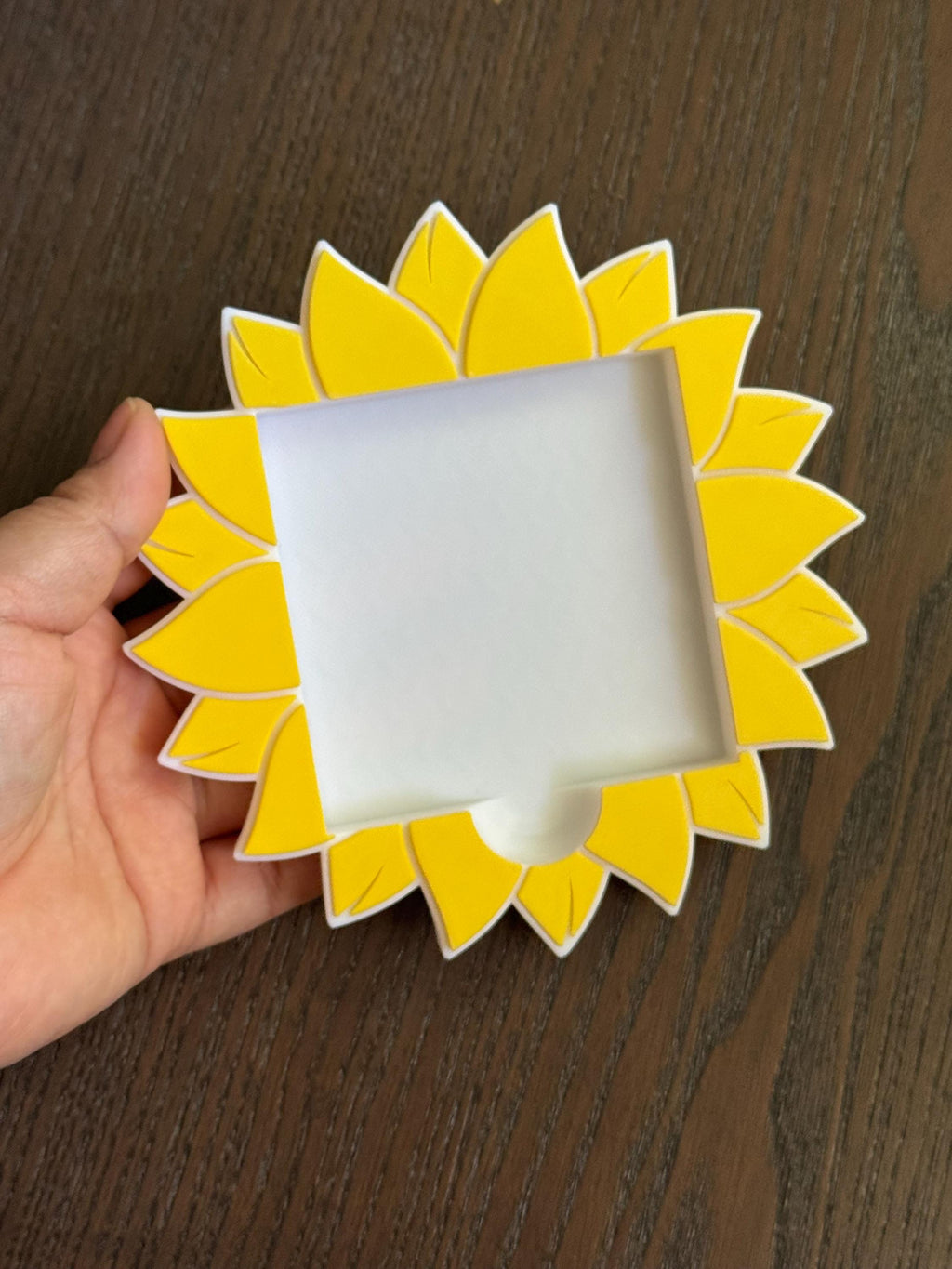 Sunflower  Sticky Note Holder 3d printed no resin added