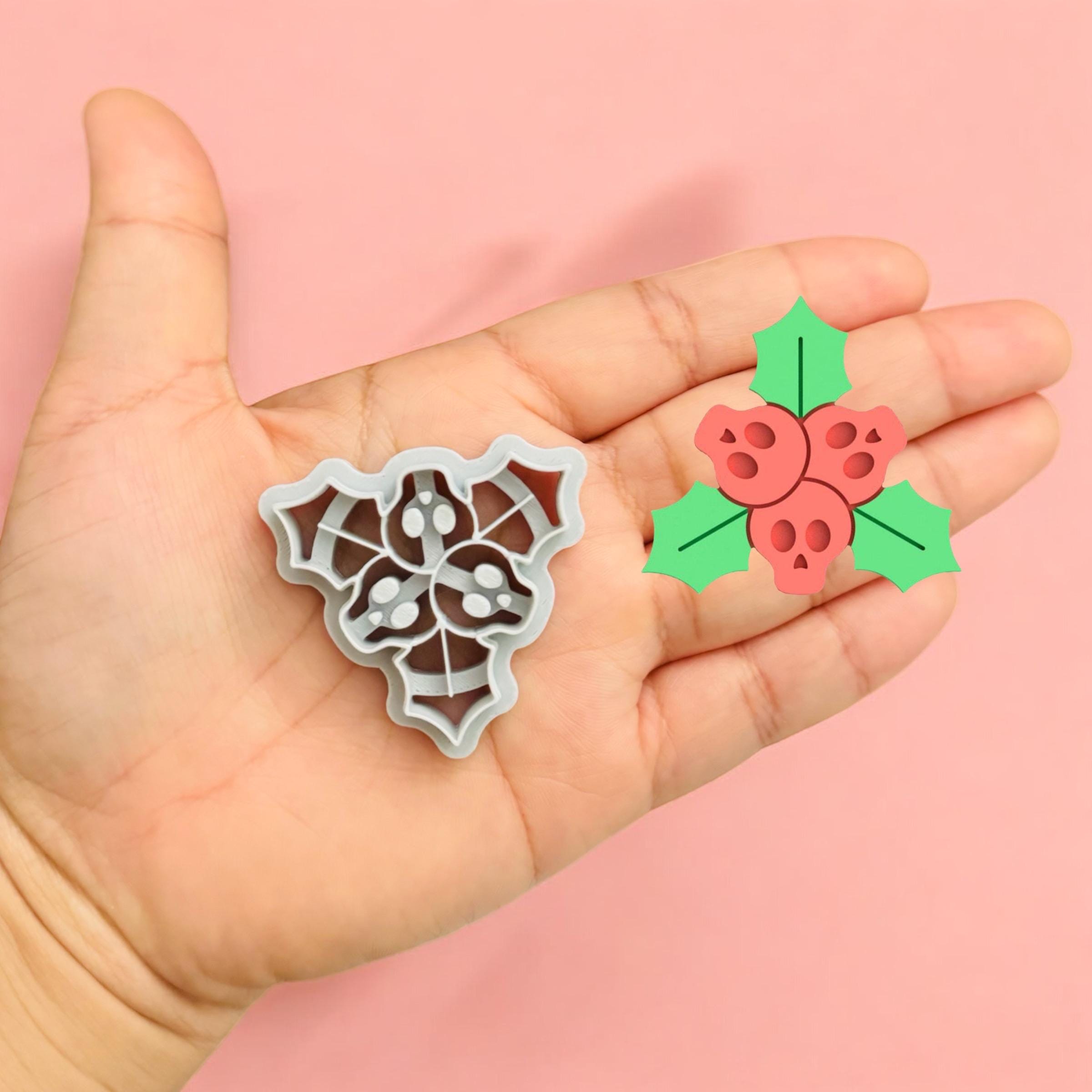 Skull Mistletoe Clay Cutter | Halloween Cookie Cutter